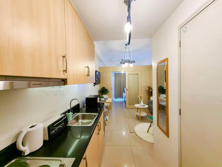 1br Condotel W Balcony Sm Light Residences -lt02 Manila