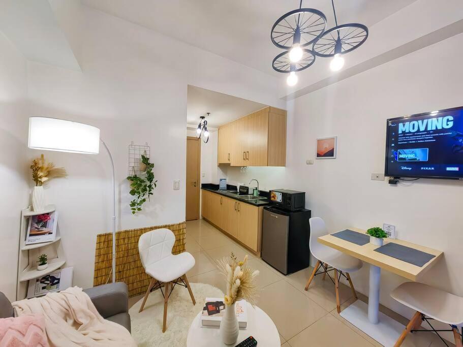1br Condotel W Balcony Sm Light Residences -lt02 Apartment *
