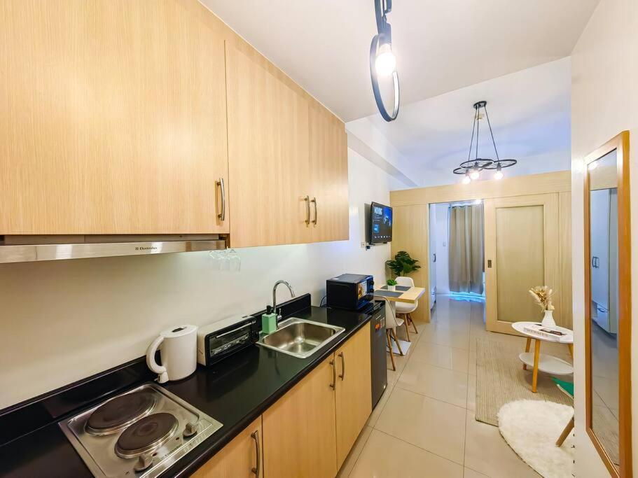 1br Condotel W Balcony Sm Light Residences -lt02 Manila