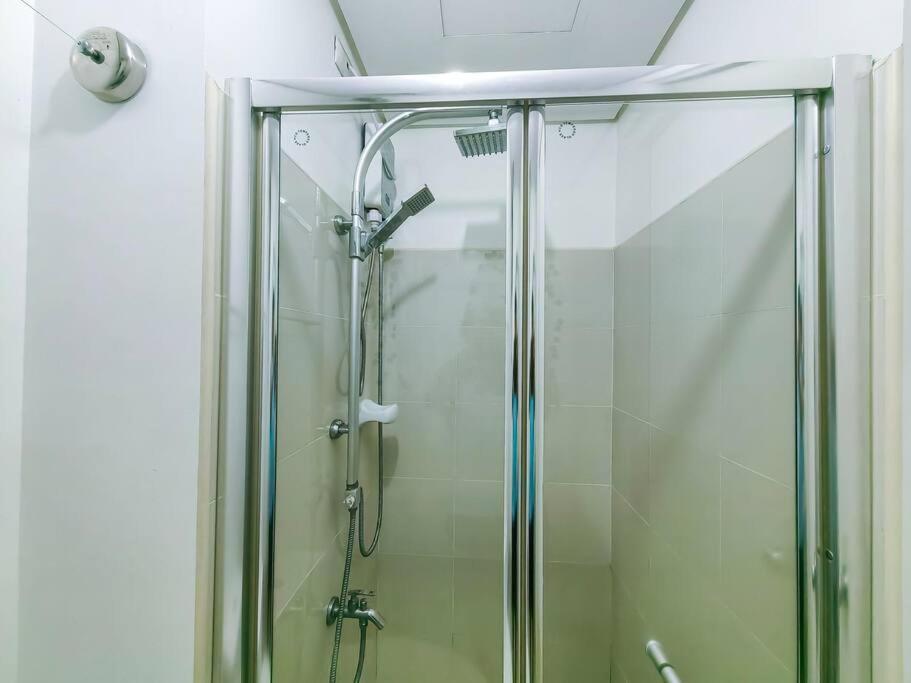 1br Condotel W Balcony Sm Light Residences -lt02