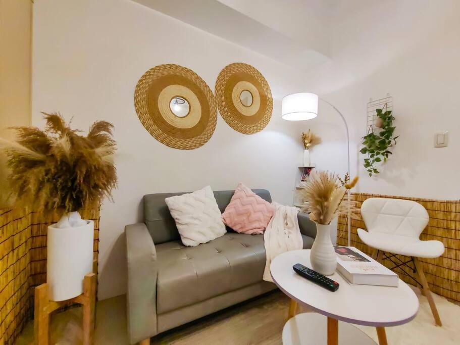 Apartment 1br Condotel W Balcony Sm Light Residences -lt02 *